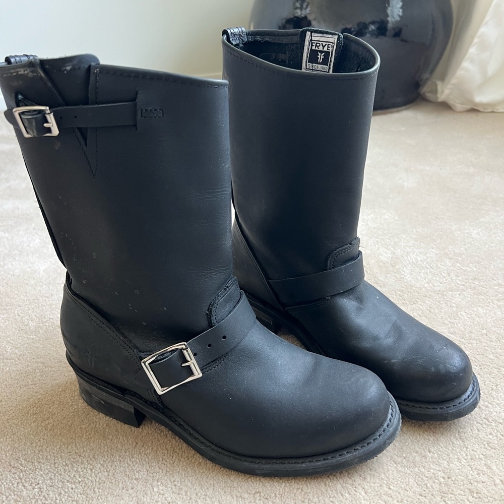 Frye Women's Engineer Boots Size 8.5
